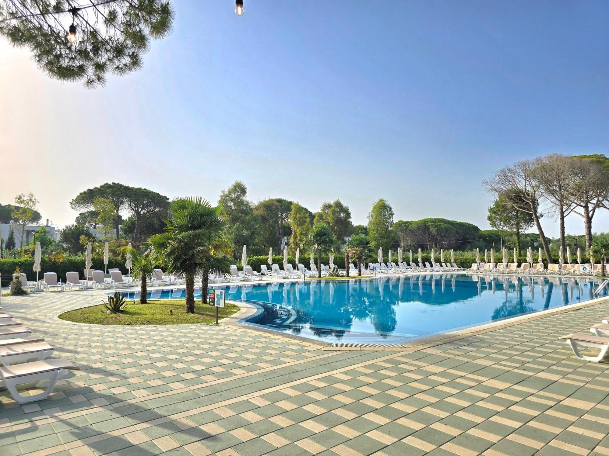 Modern Villas At Perla Resort Durrës Eksteriør billede